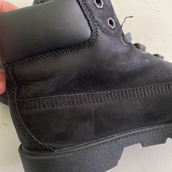 Timberland black suede kids boots - Picture 9 of 16